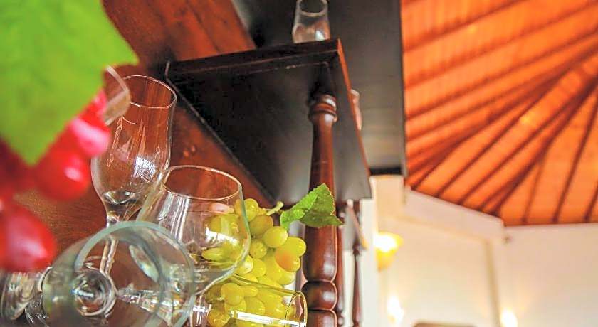 Oak-Ray Summer Hill Breeze Hotel