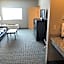 Okoboji Inn & Suites