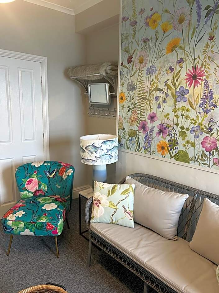 Glan Y Mor Hotel (Adult Only)