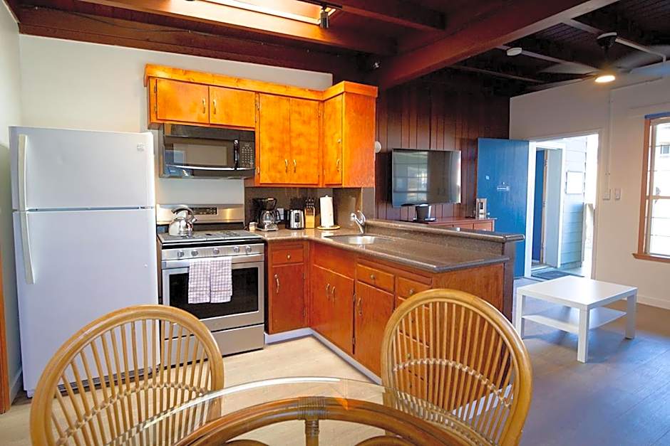 Edgewater Beach Inn