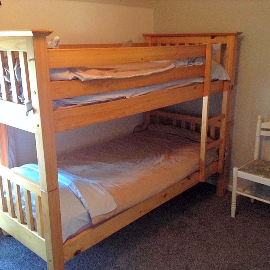 Pantyrathro International Hostel