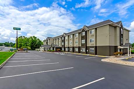 Quality Inn & Suites Bristol North