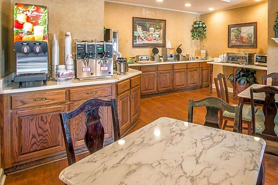 Quality Inn Greeneville - Tusculum
