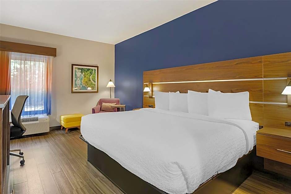 Best Western Plus Lexington Inn