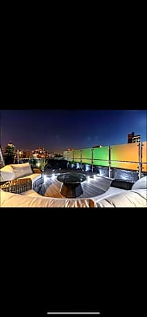 Swan Street Townhouse Hot Tub & Roof Terrace