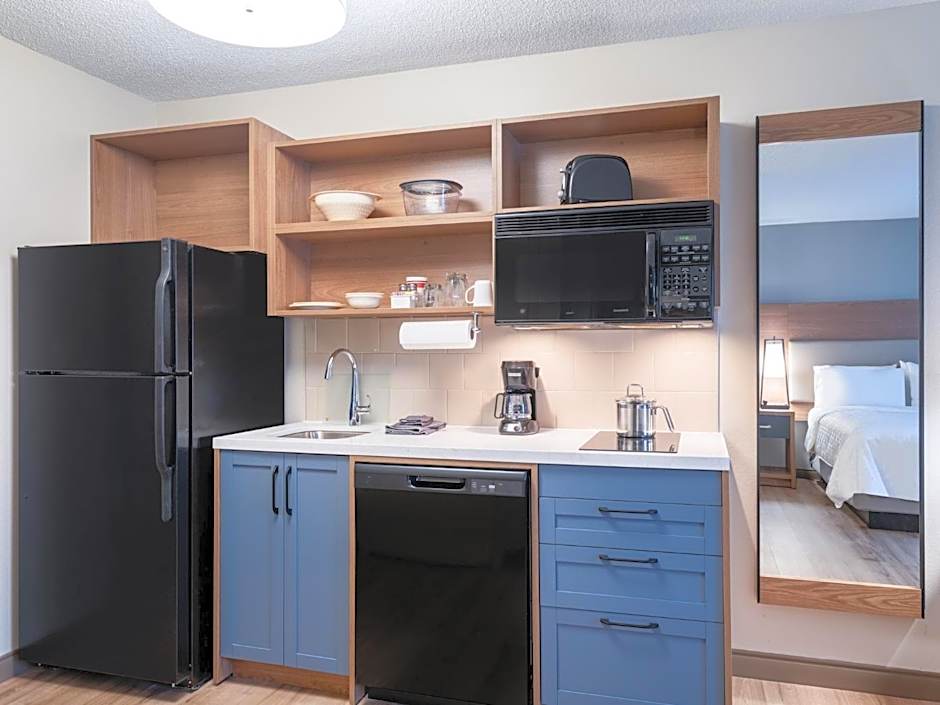 Candlewood Suites Rockford By IHG