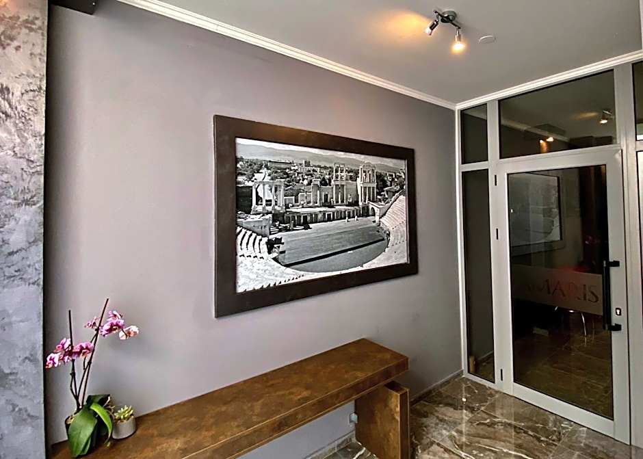 Luxury Apartments Ivon