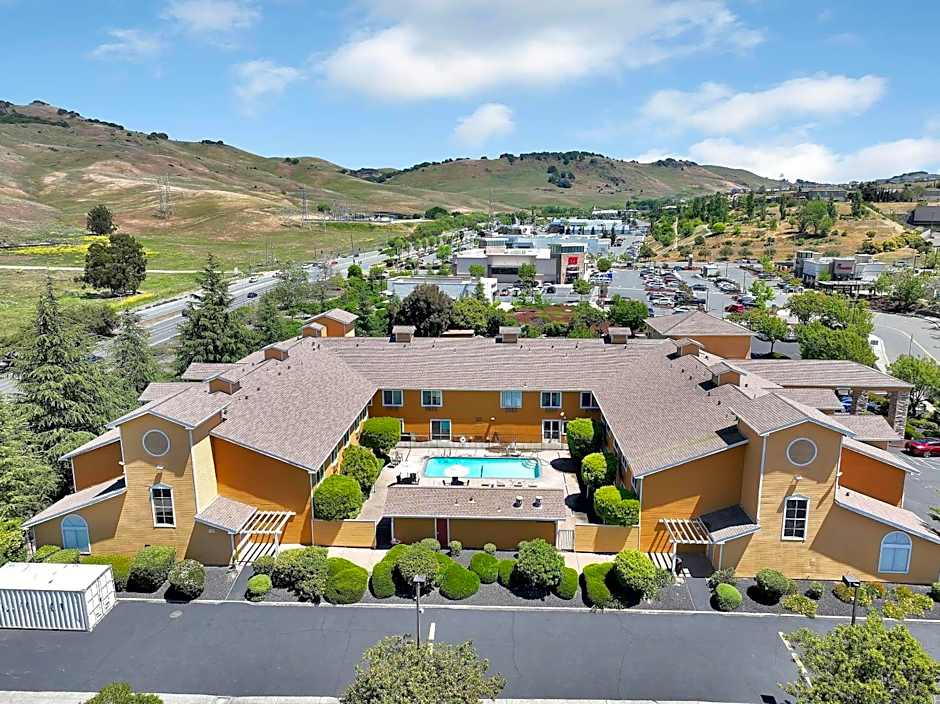 Quality Inn Near Six Flags Discovery Kingdom-Napa Valley