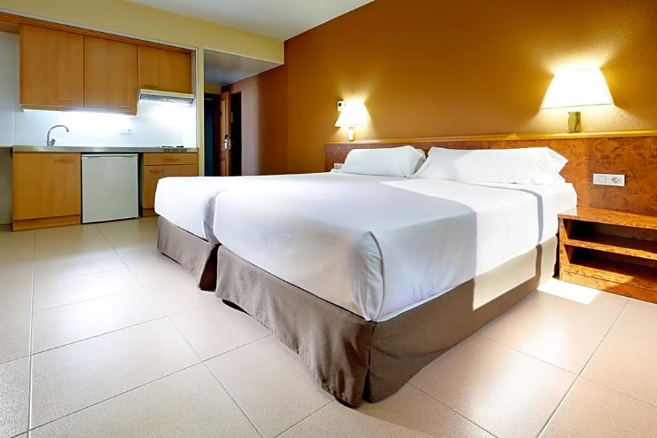 Hesperia Sant Joan Suites
