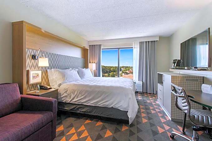 Holiday Inn Chicago Northwest/Crystal Lake/Convention Center By IHG