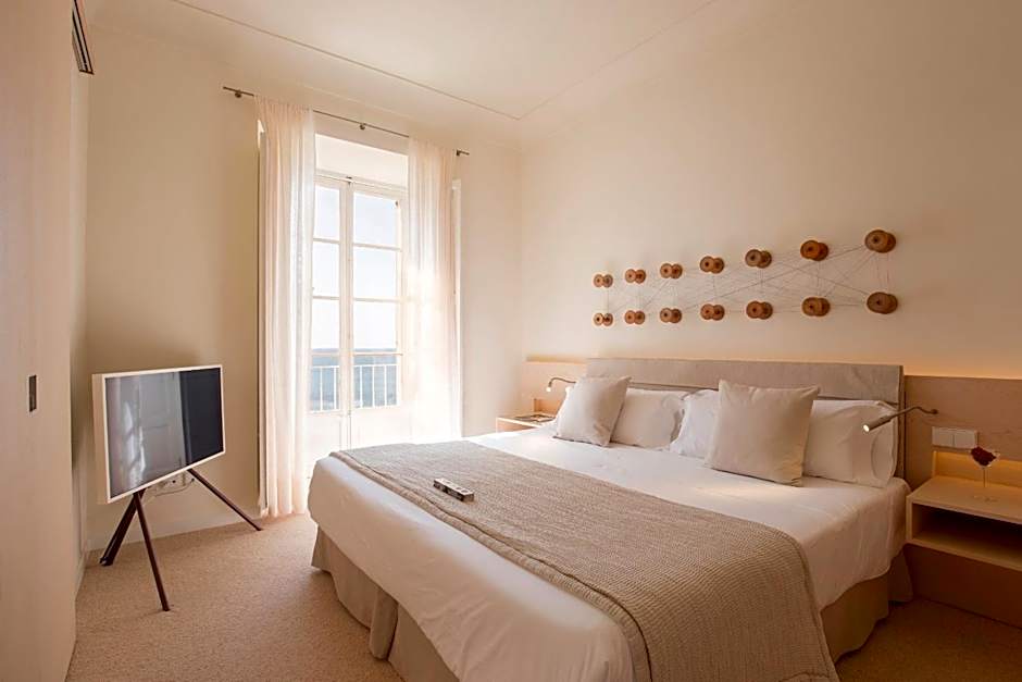 Can Simoneta - Adults Only