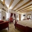 Maccan Cave Hotel