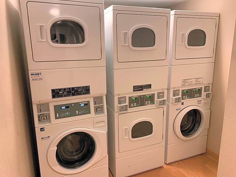 MainStay Suites Middleburg Heights Cleveland Airport