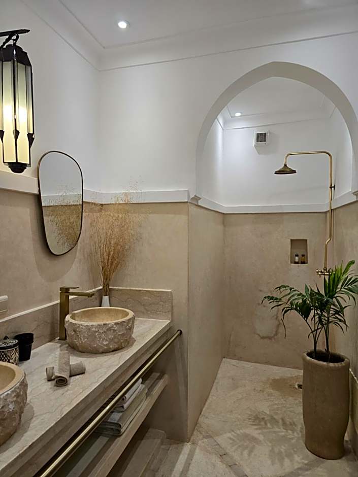 RIAD SAMAH