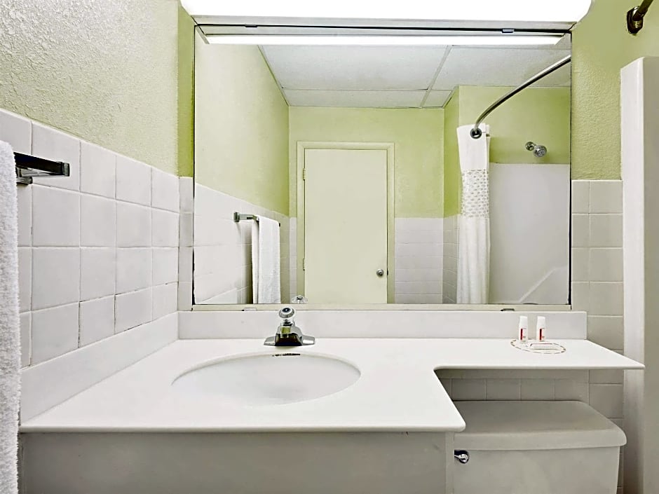 Days Inn by Wyndham Waynesboro