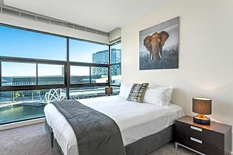 Three-Bedroom Apartment River View