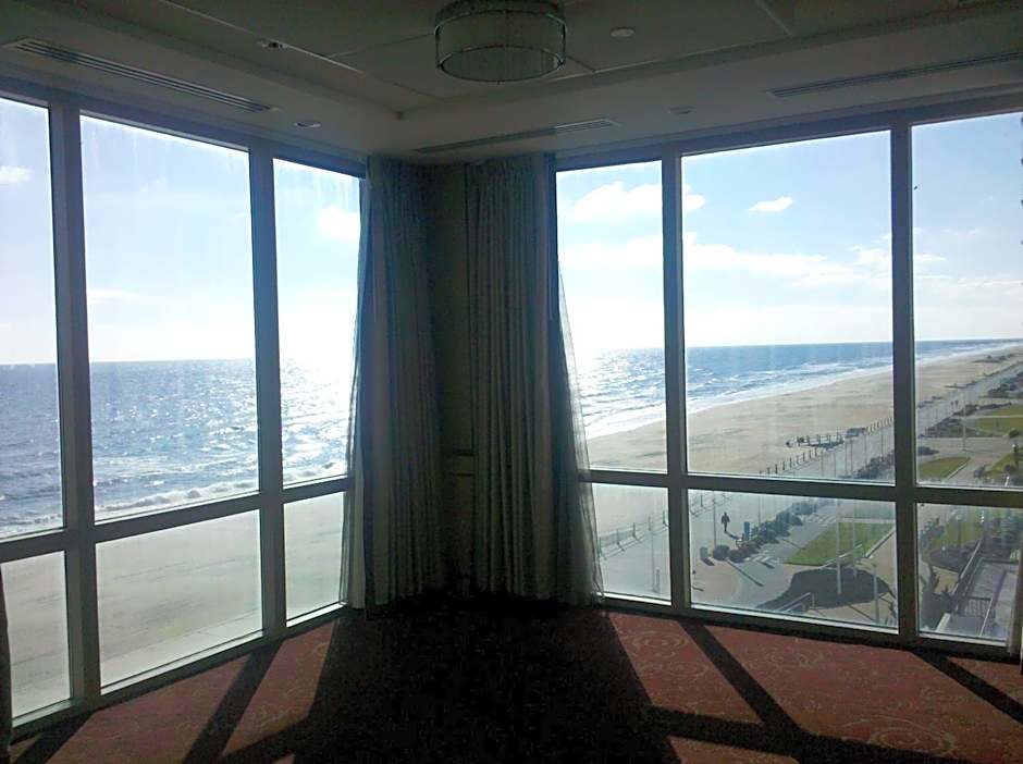 Holiday Inn & Suites Virginia Beach - North Beach By IHG
