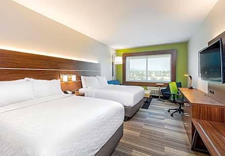 Queen Suite with Two Queen Beds and Sofa Bed - Communications Accessible