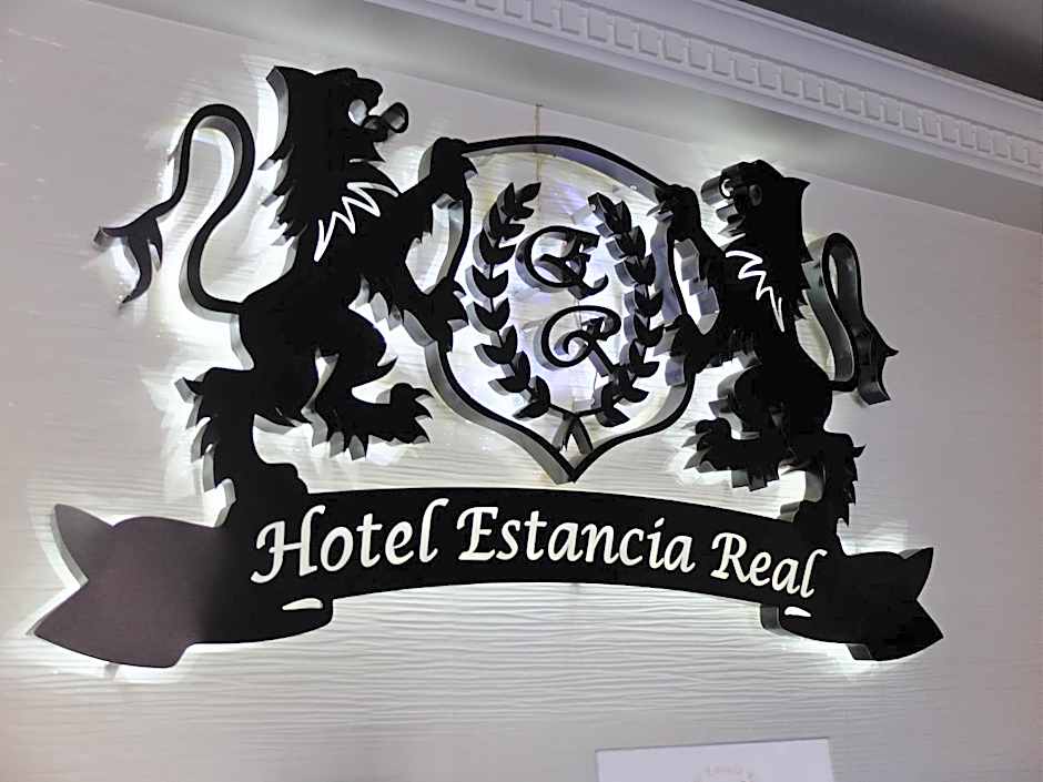 Hotel Estancia Real