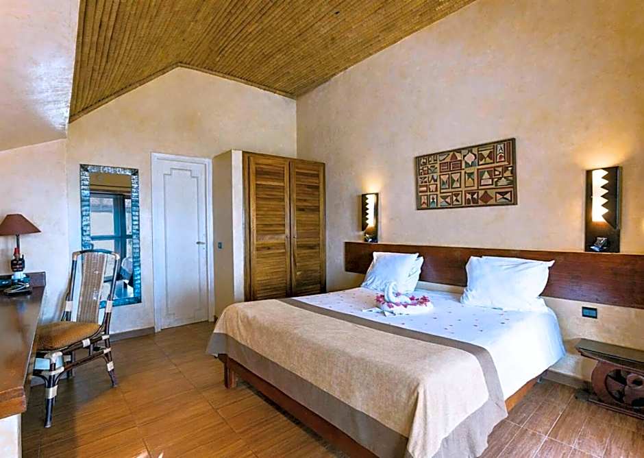 Royal Horizon Baobab