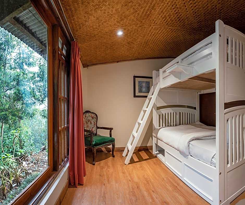 Photo 1 of 5 of Family Cottage, Balcony