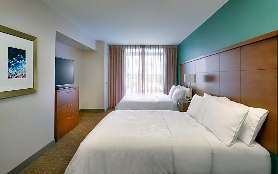 Photo 1 of 5 of 1 Bedroom 2 Queen Beds Suite