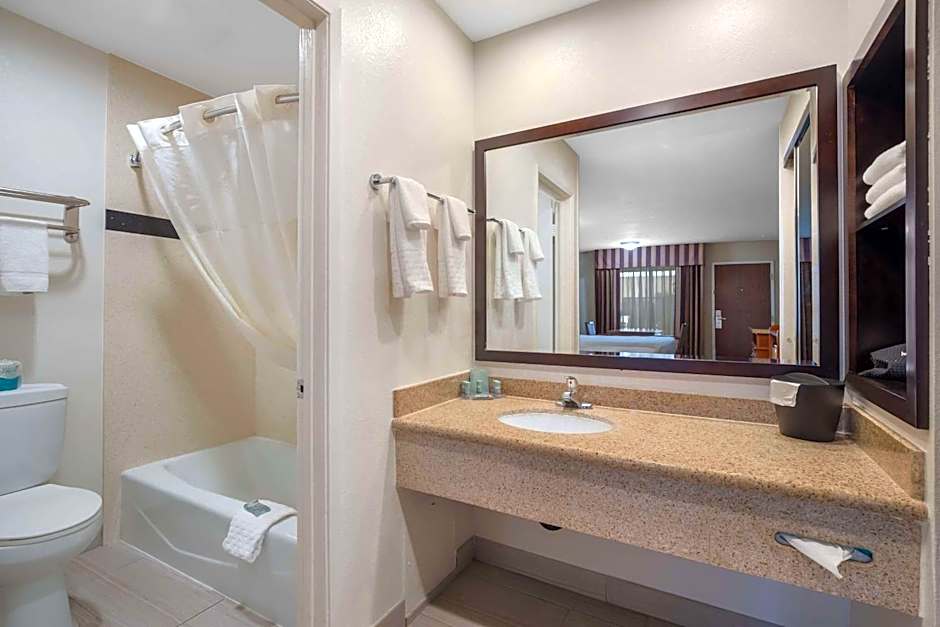 Best Western Norwalk Inn