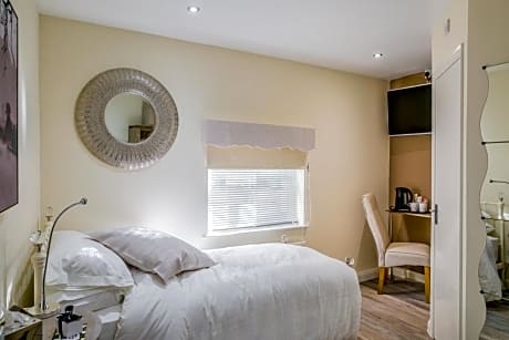 Single Room with Shower