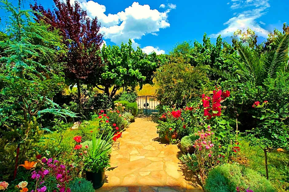 Sagini Boutique Hotel