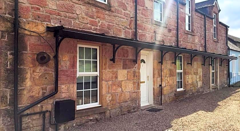 The Clacks Rustic Abode