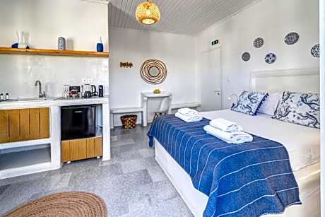 Studio Apartment with Sea View