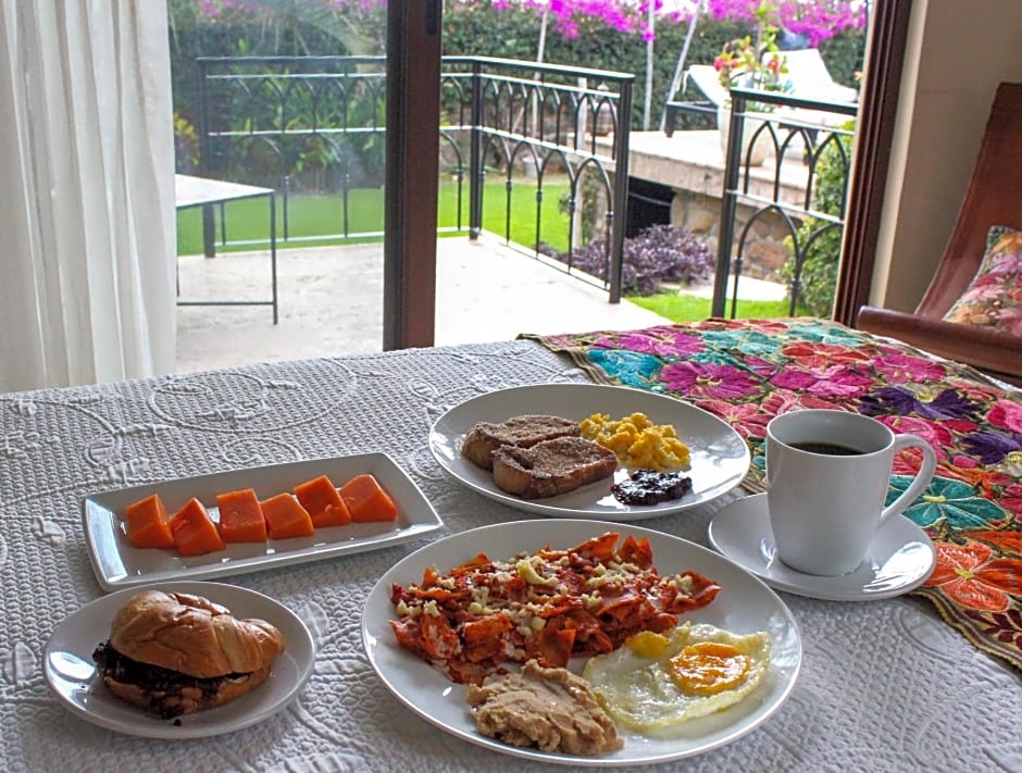 Hotel Lindo Ajijic Bed & Breakfast