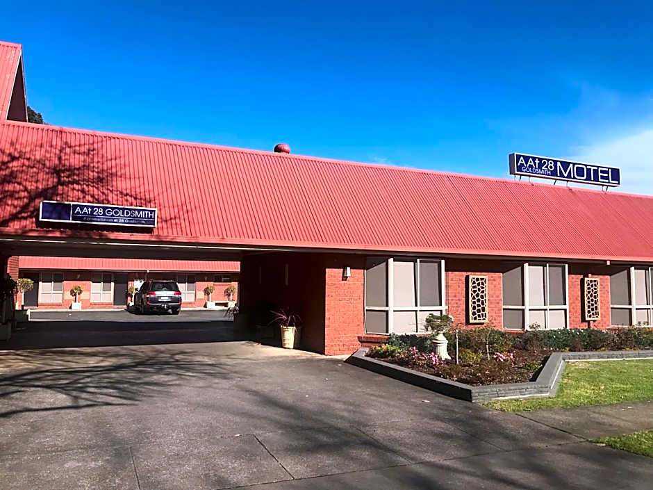 AAt 28 Goldsmith Motel