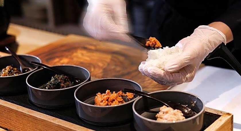 RIHGA Place Kyoto Shijokarasuma