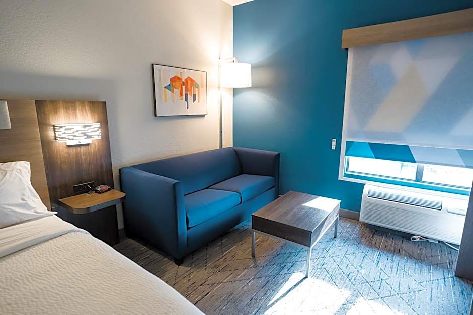 Holiday Inn Express Hotel & Suites Knoxville-North-I-75 Exit 112 By IHG