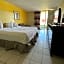 Travelodge by Wyndham Lumberton