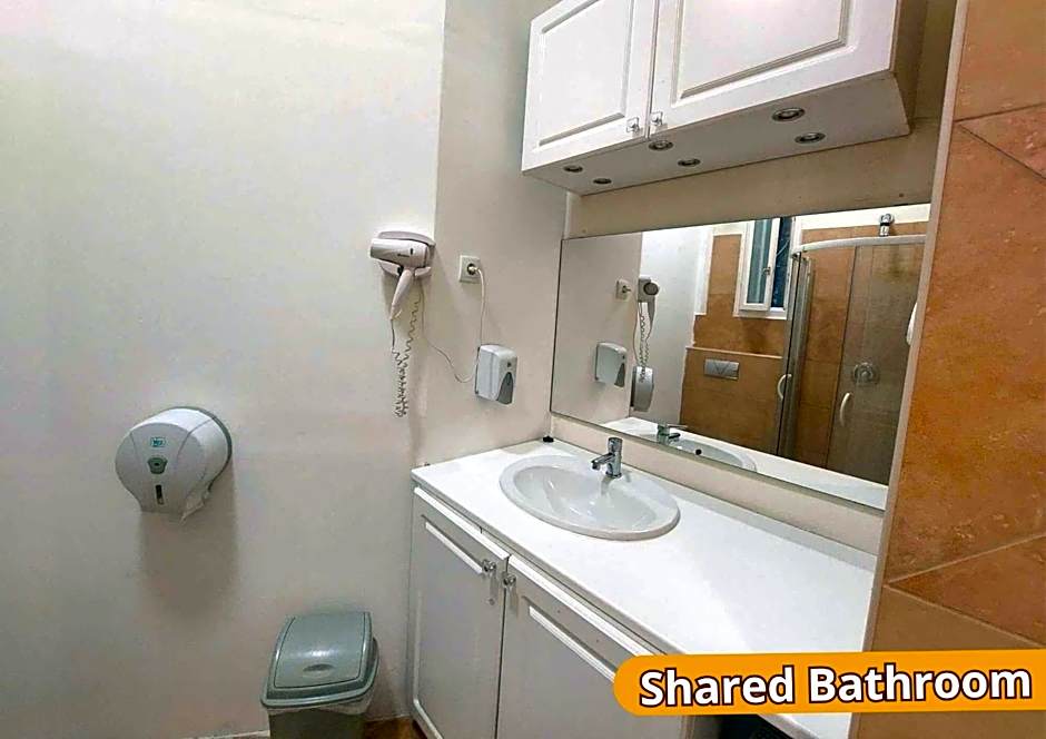 GoodMo Budapest Smart Rooms