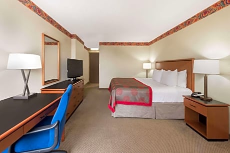1 King Bed