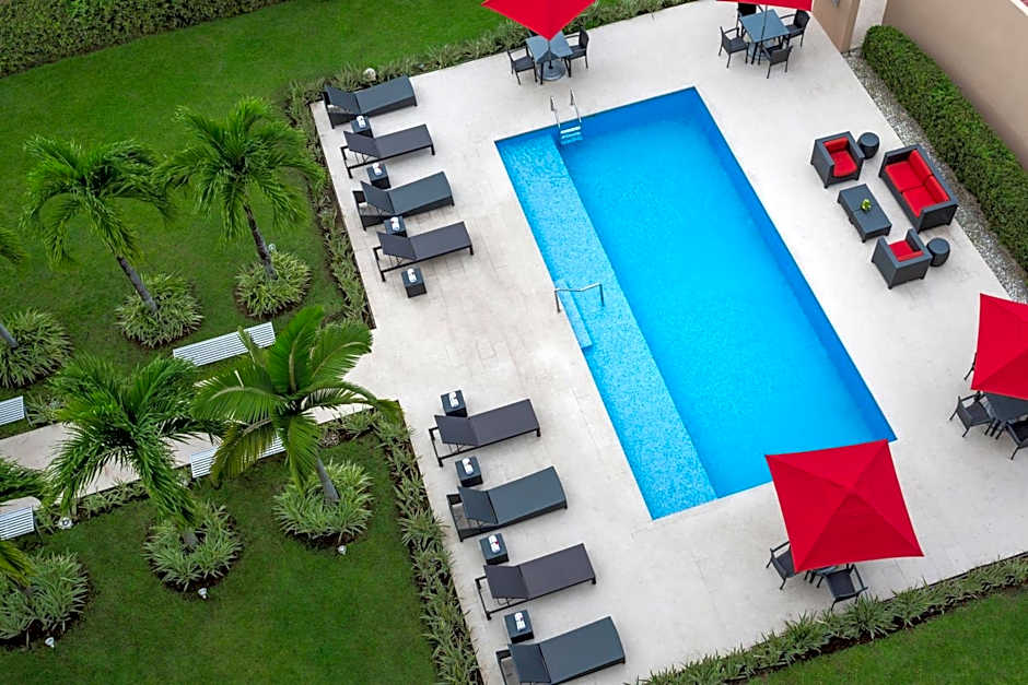 Courtyard by Marriott Panama Metromall