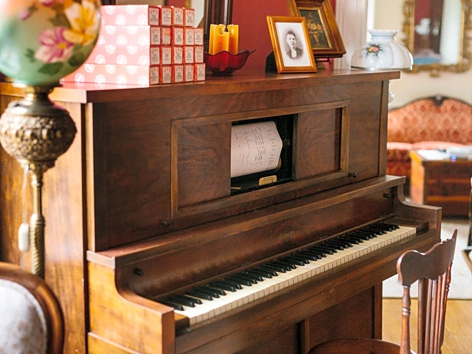 Cave Hill Farm Bed & Breakfast