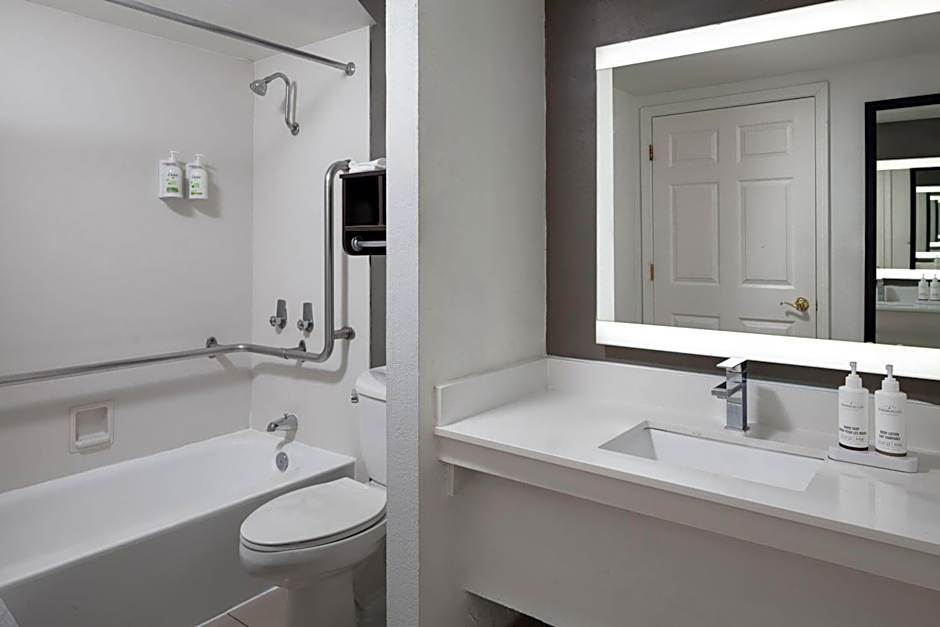 La Quinta Inn by Wyndham Omaha West
