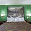 Syracuse Inn