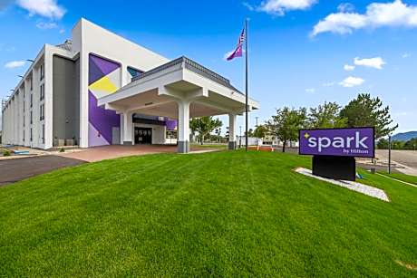 Spark by Hilton Colorado Springs I 25 Central
