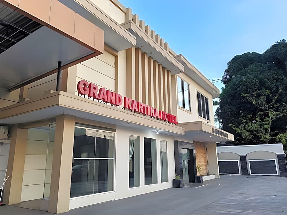 Collection O 93163 Hotel Grand Kartika
