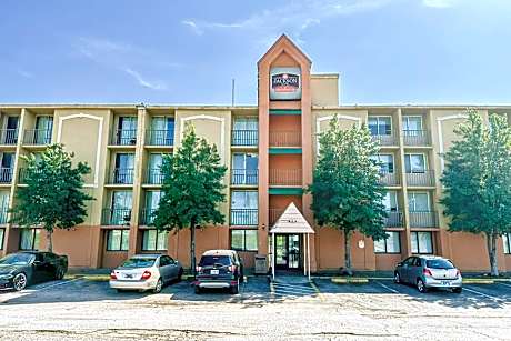 Jackson Hotel & Convention Center