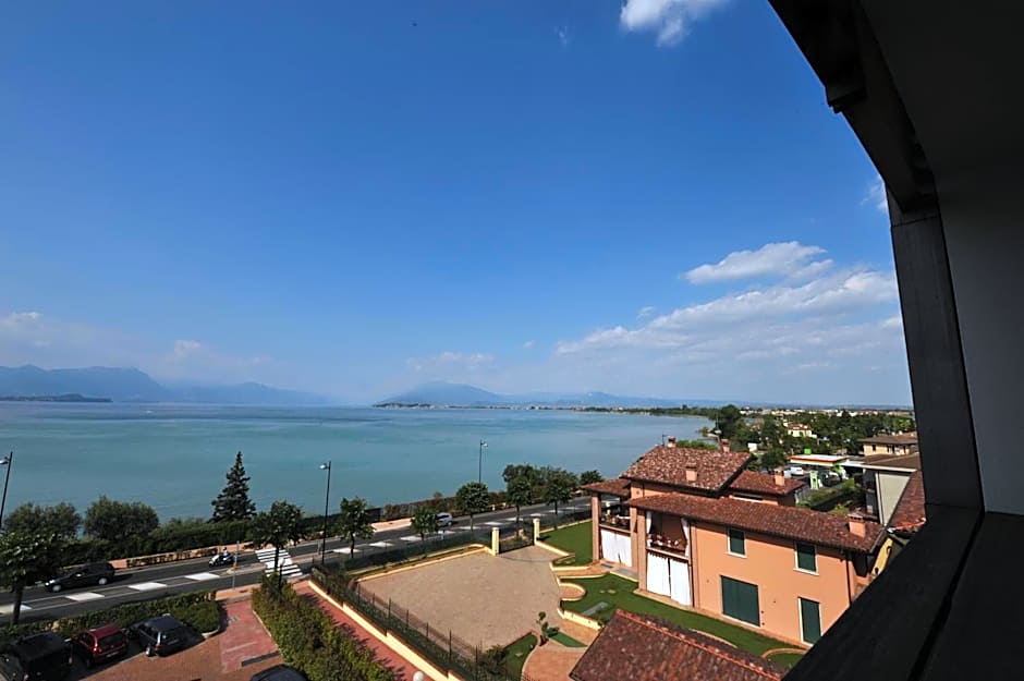 Hotel Acquaviva Del Garda