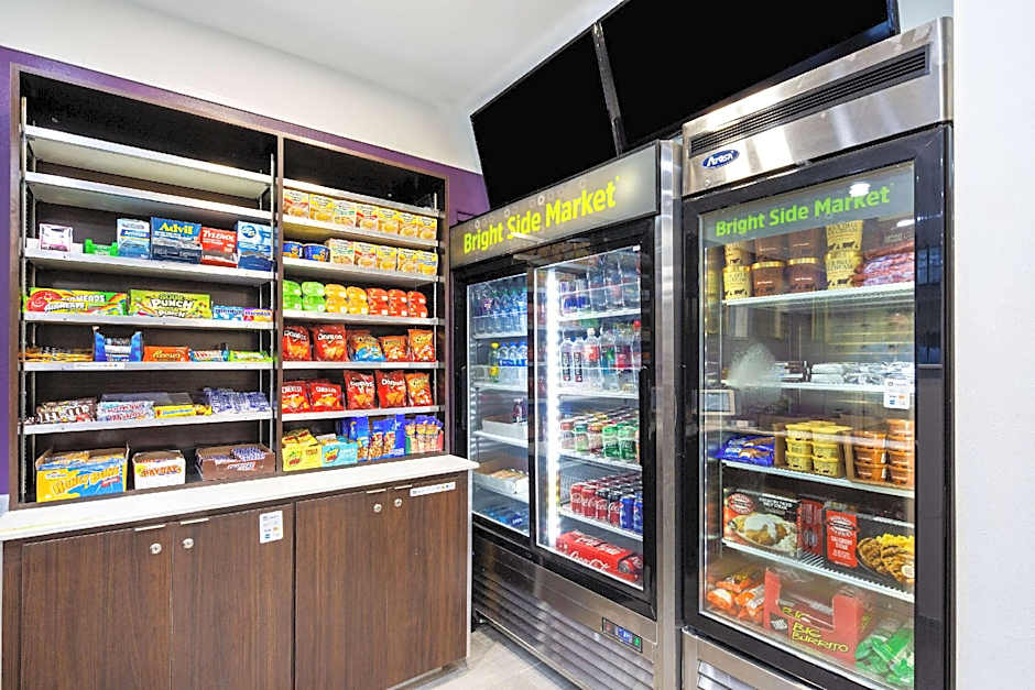 La Quinta Inn & Suites by Wyndham Raymondville