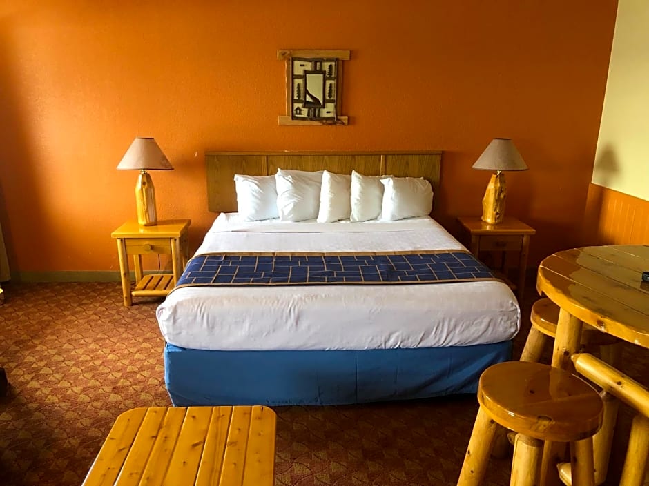 Days Inn & Suites by Wyndham Stevens Point