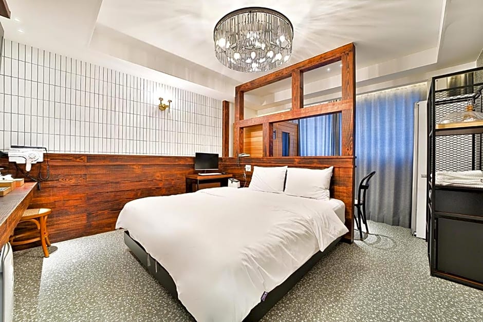 Hotel February Tongyeong Jukrim