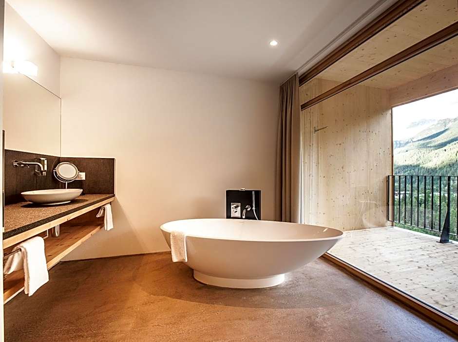 Hotel Arnica Scuol - Adults Only